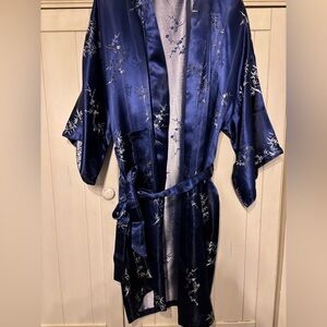 Elegant Blue Floral Women's Robe. Hou pin.
